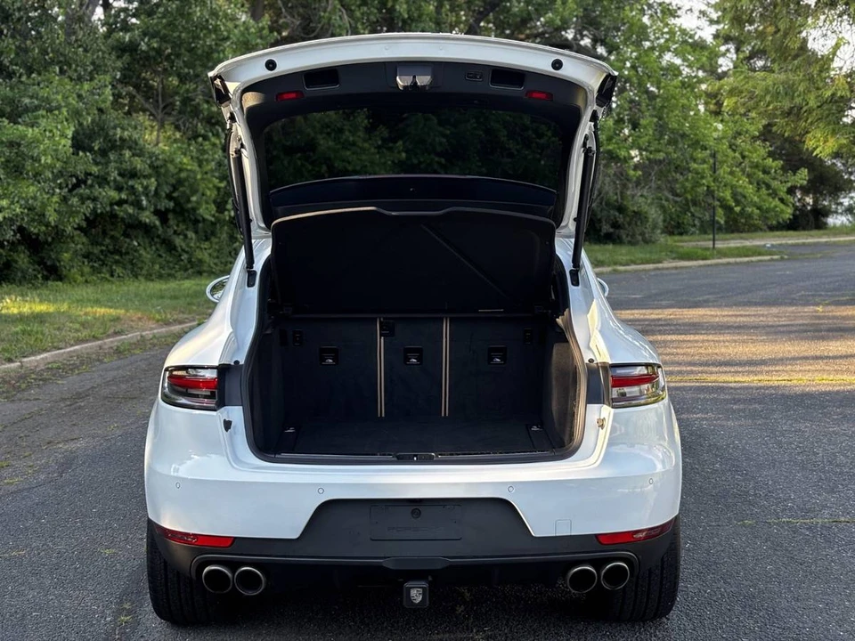2021 Porsche Macan S - Image 16 of 18