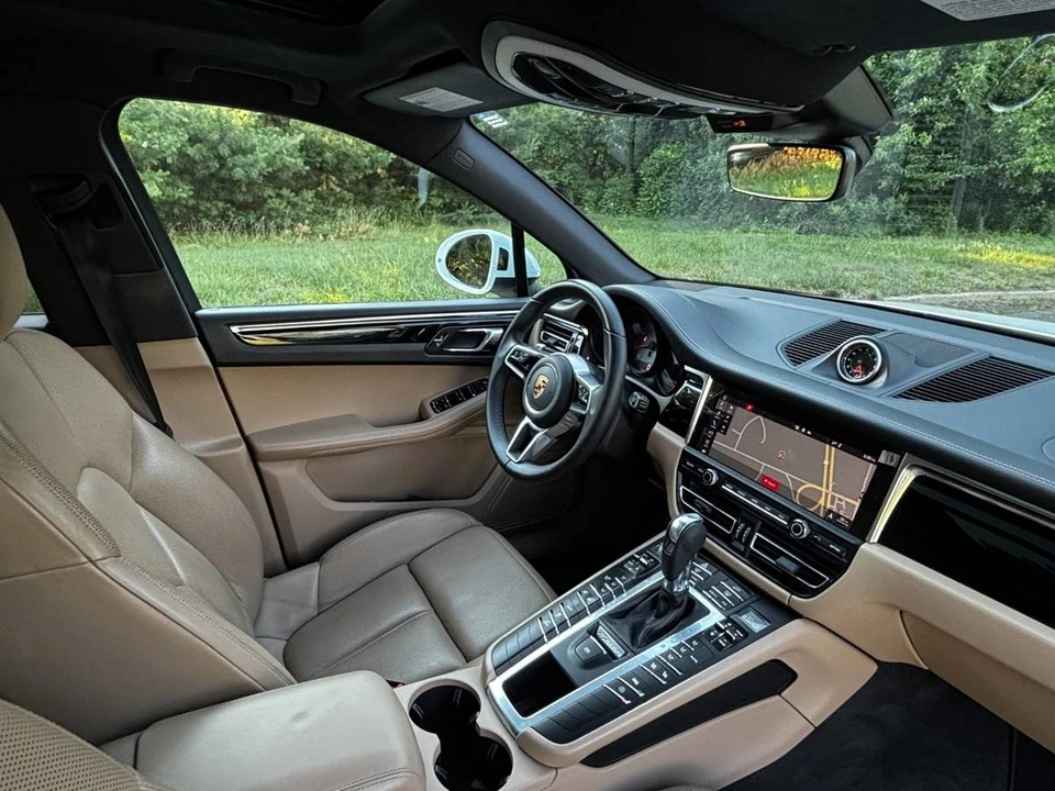 2021 Porsche Macan S - Image 12 of 18