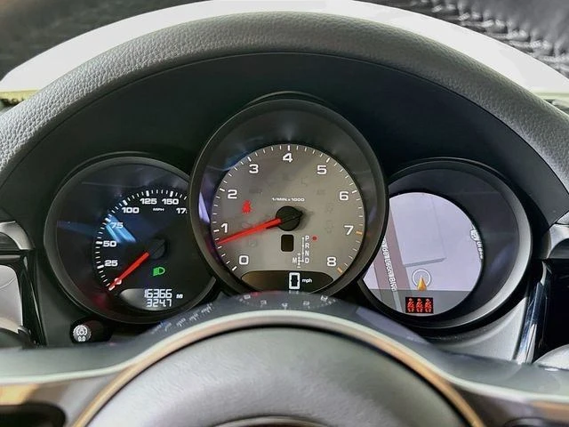 2021 Porsche Macan S - Image 13 of 20