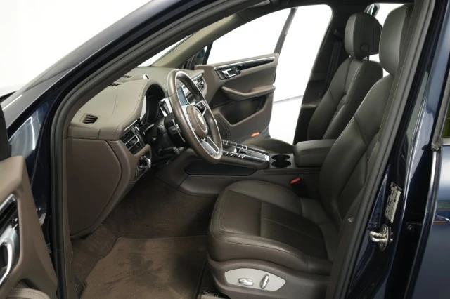 2021 Porsche Macan S - Image 28 of 31