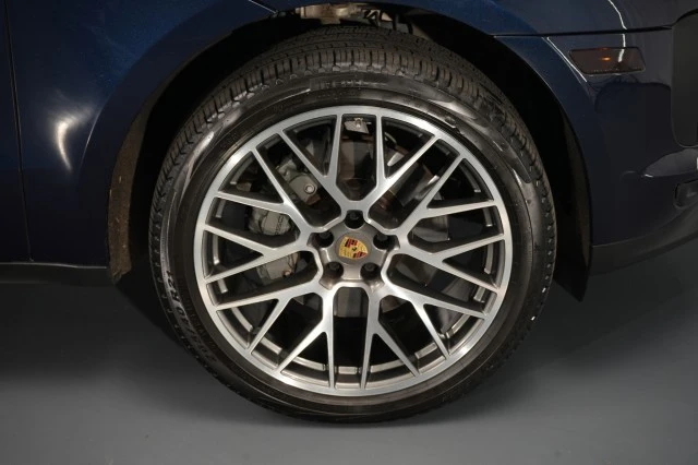 2021 Porsche Macan S - Image 21 of 31