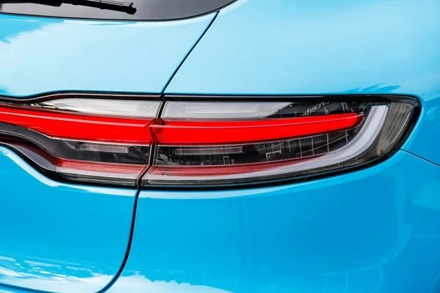 2021 Porsche Macan S - Image 8 of 12