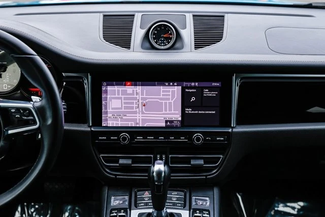 2021 Porsche Macan S - Image 11 of 12