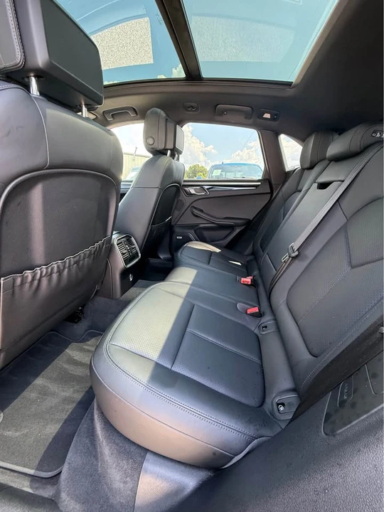 2021 Porsche Macan S - Image 13 of 19