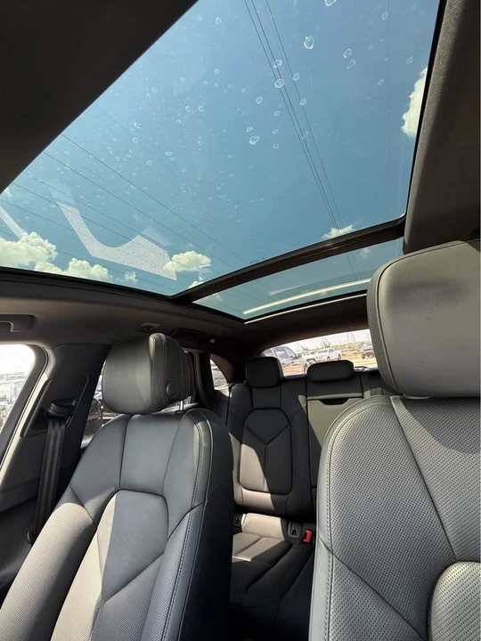 2021 Porsche Macan S - Image 11 of 19