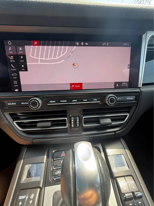 2021 Porsche Macan S - Image 17 of 19