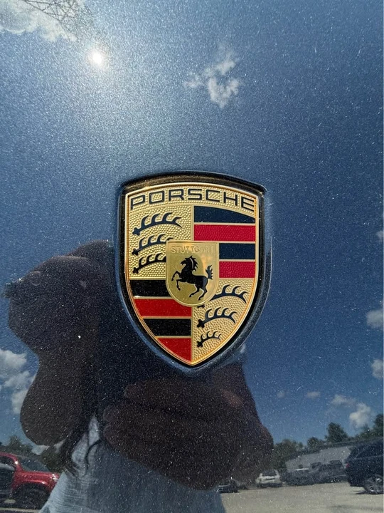 2021 Porsche Macan S - Image 18 of 19