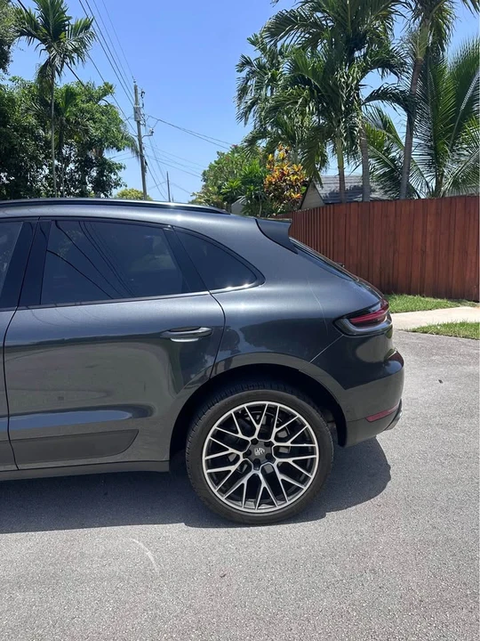 2021 Porsche Macan S - Image 6 of 7