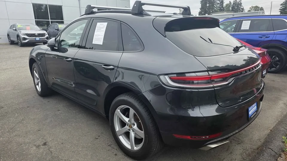 2021 Porsche Macan - Image 3 of 5