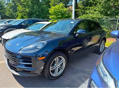 2021 Porsche Macan Sport Utility 4D