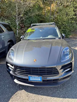 2021 Porsche Macan Sport Utility 4D