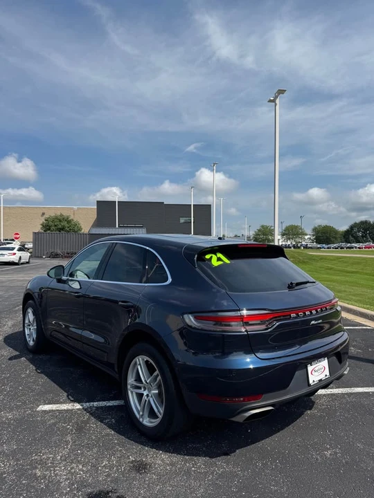 2021 Porsche Macan - Image 7 of 19
