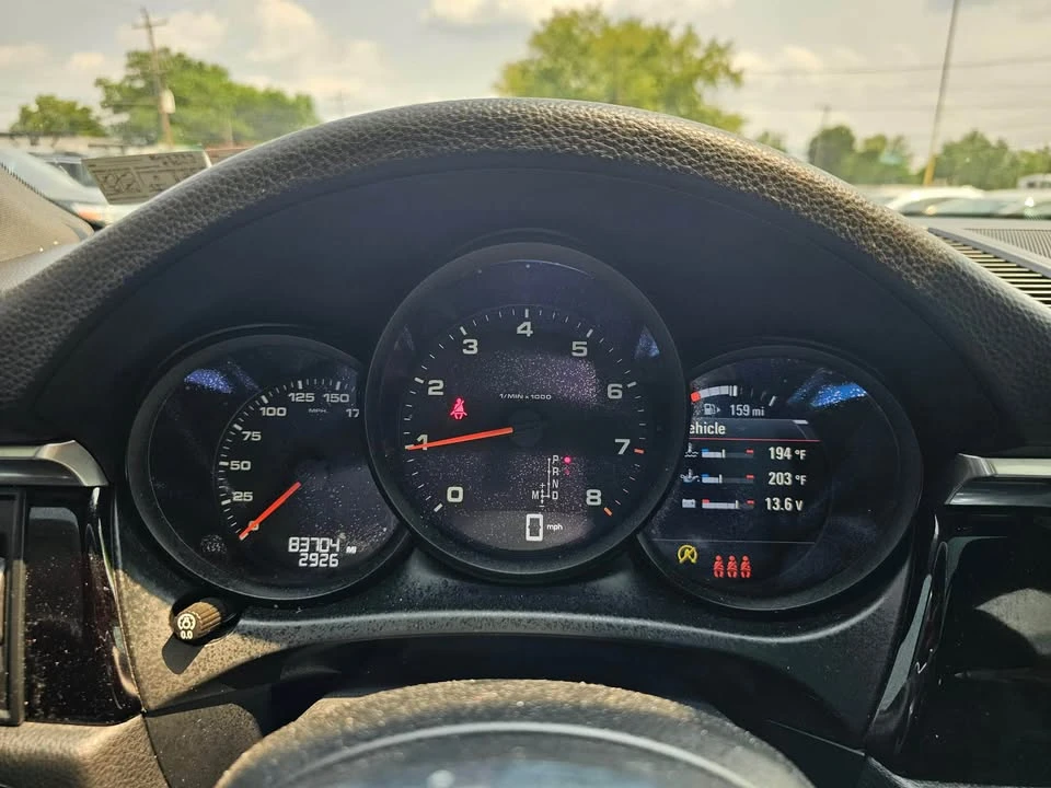2021 Porsche Macan - Image 17 of 20