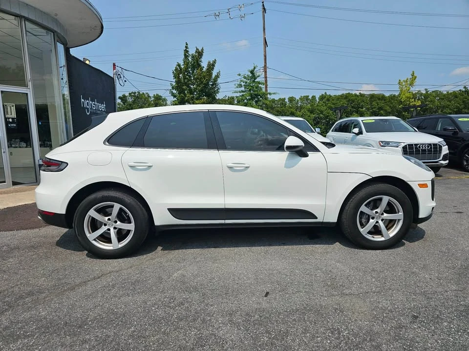 2021 Porsche Macan - Image 6 of 20