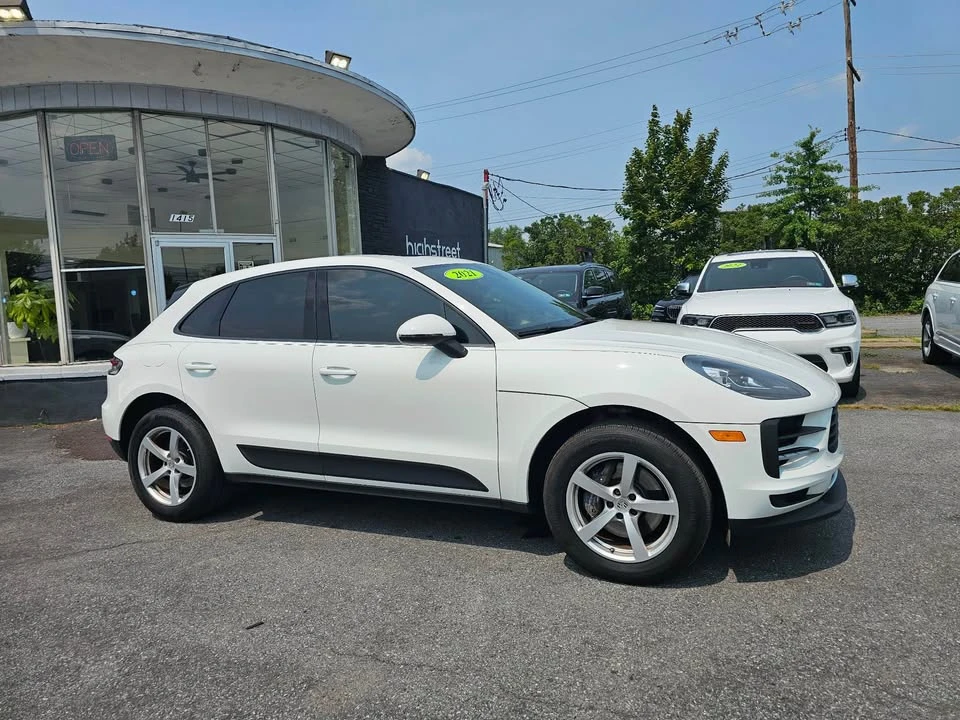 2021 Porsche Macan - Image 5 of 20