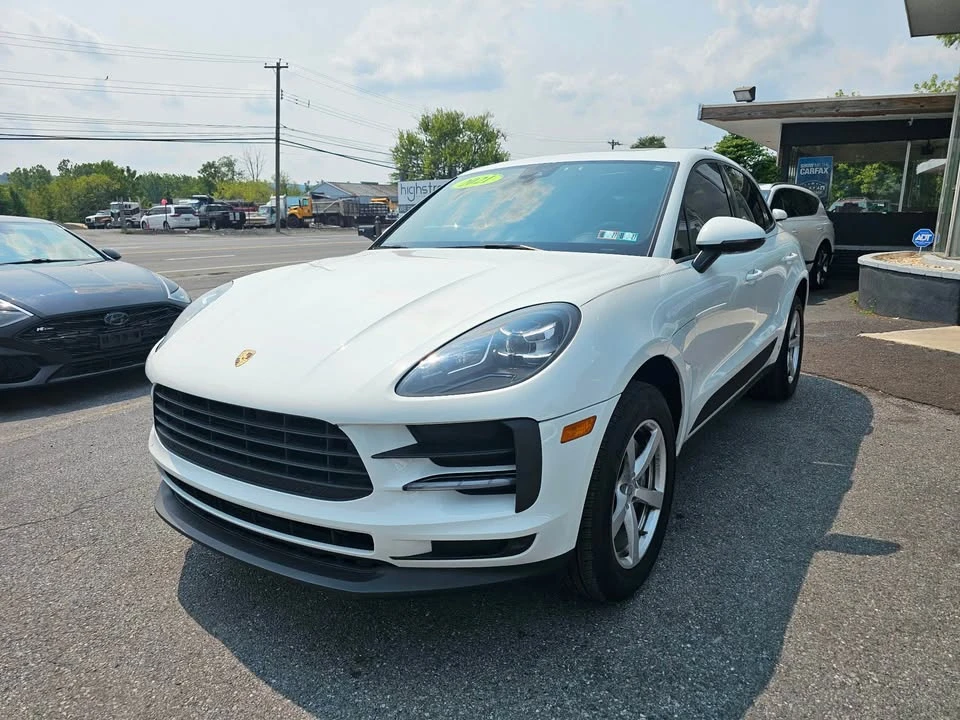 2021 Porsche Macan - Image 11 of 20