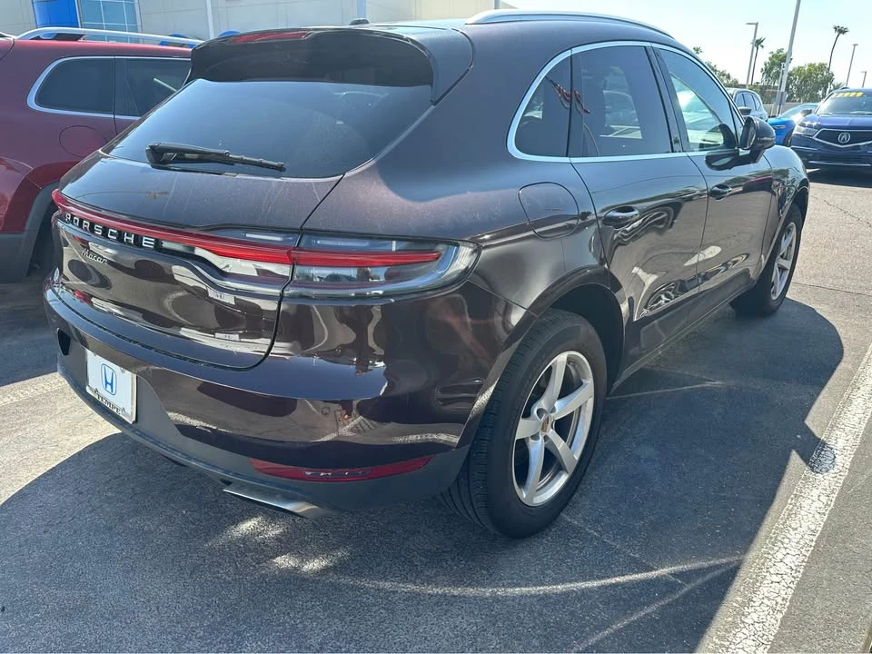 2021 Porsche Macan - Image 5 of 6