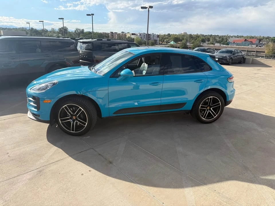 2021 Porsche Macan - Image 2 of 11