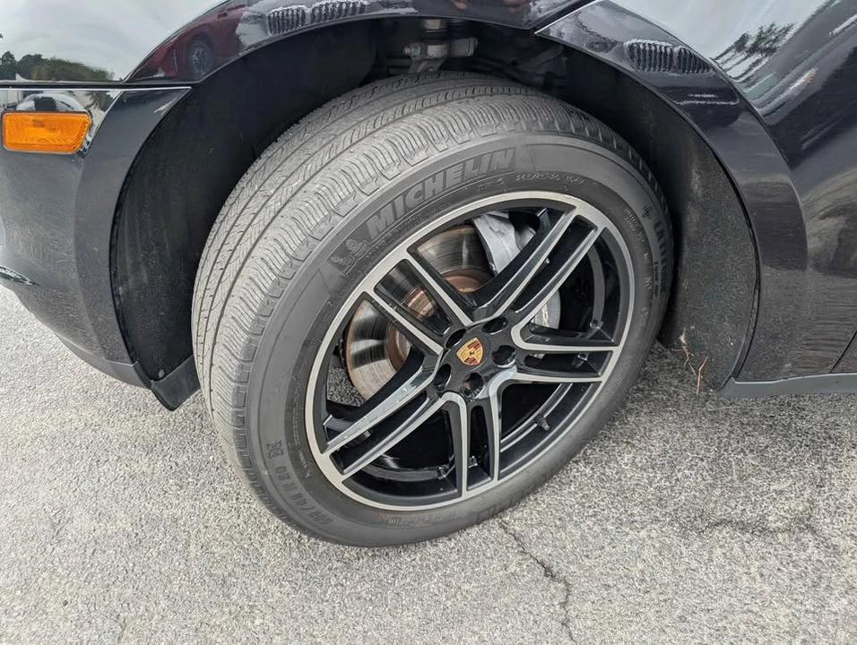 2021 Porsche Macan - Image 4 of 19