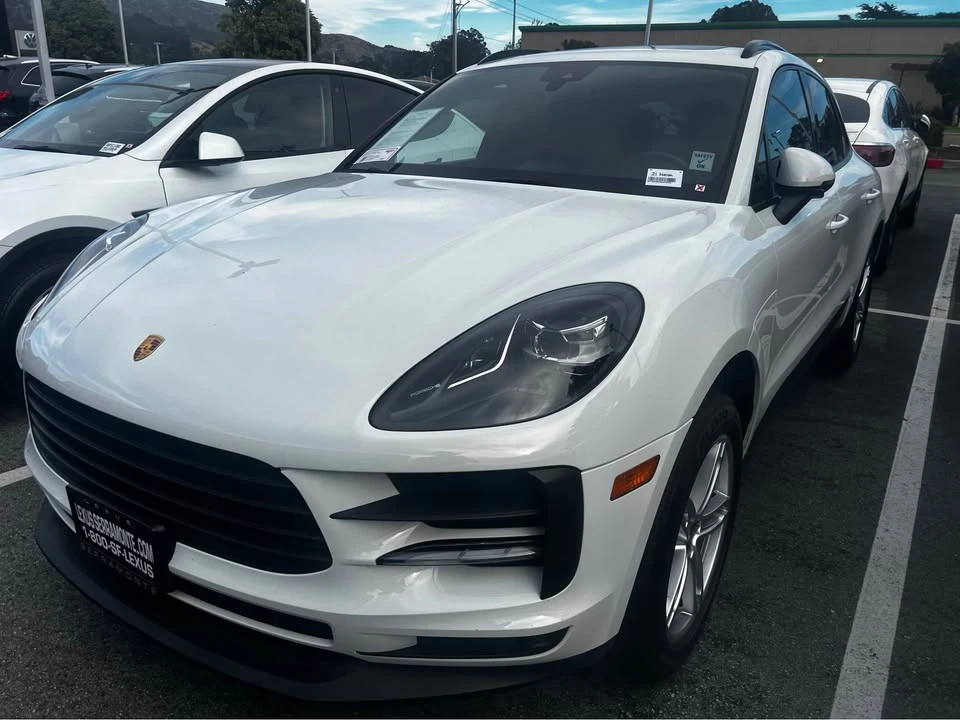 2021 Porsche Macan - Image 2 of 6