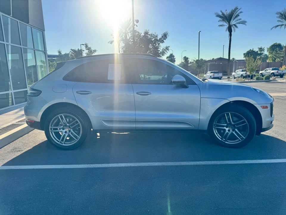 2021 Porsche Macan - Image 6 of 13