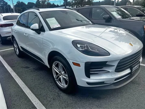 2021 Porsche Macan Sport Utility 4D