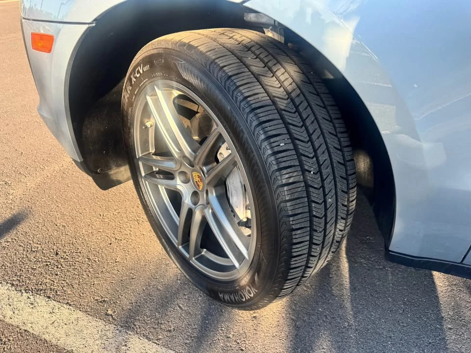 2021 Porsche Macan - Image 8 of 13