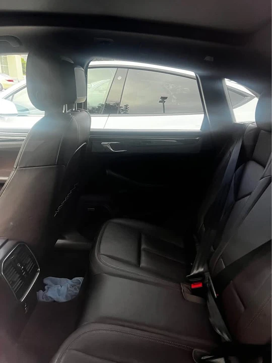 2021 Porsche Macan - Image 4 of 6