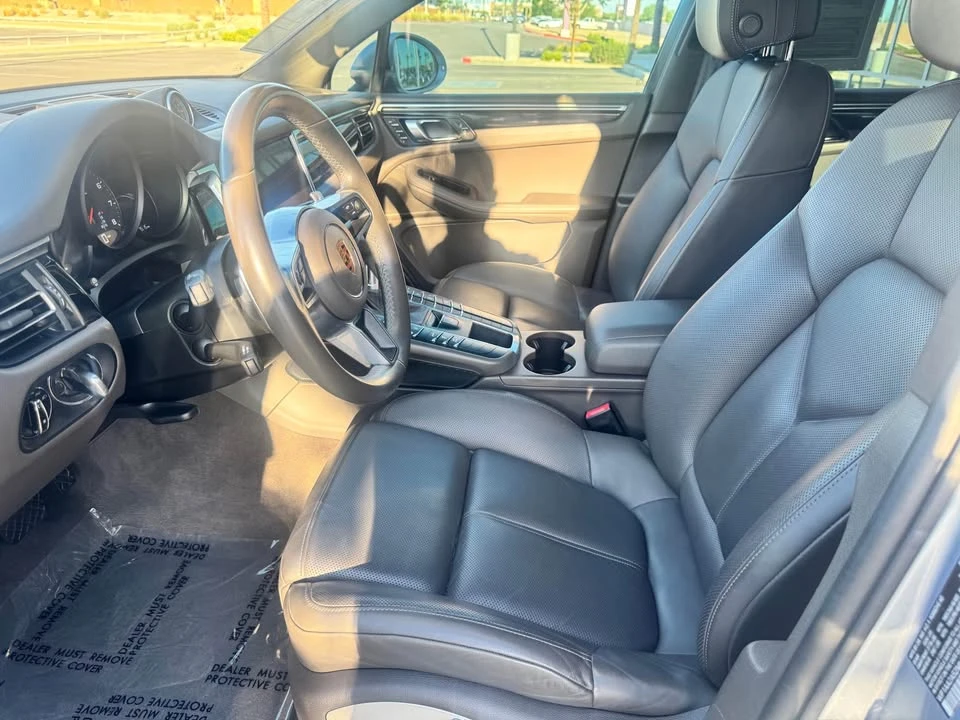 2021 Porsche Macan - Image 9 of 13