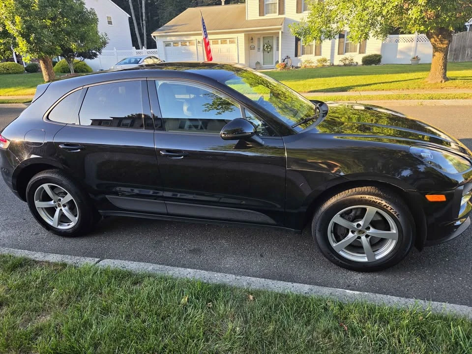 2021 Porsche Macan - Image 3 of 9
