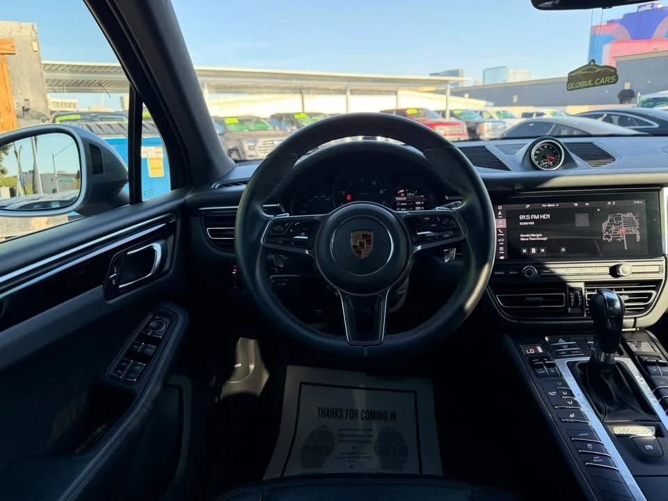 2021 Porsche Macan - Image 11 of 17