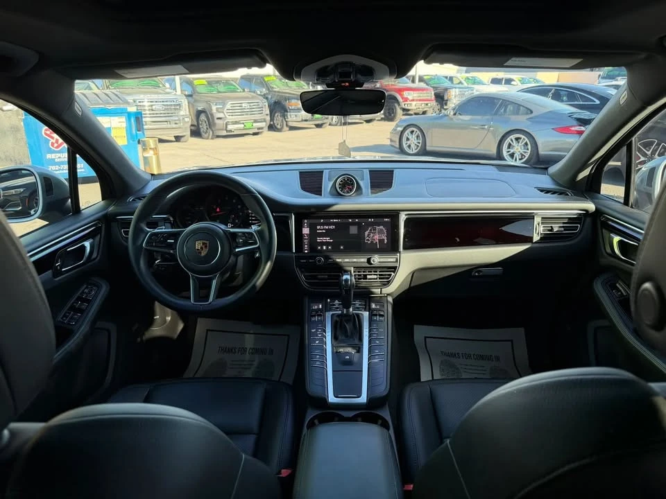 2021 Porsche Macan - Image 10 of 17