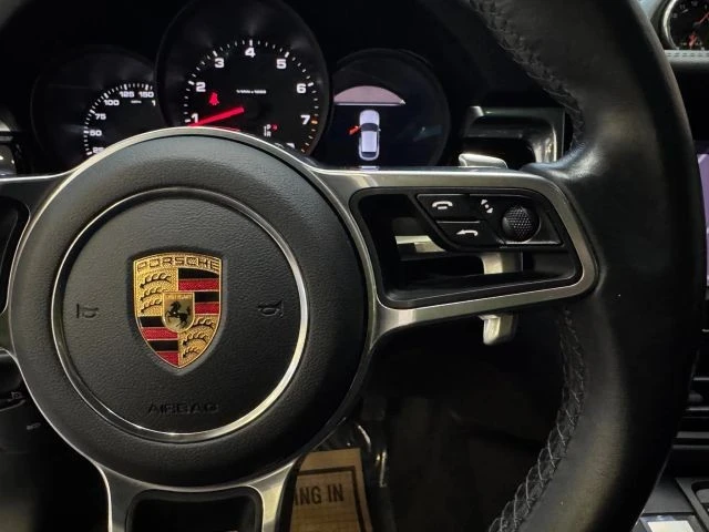 2021 Porsche Macan - Image 15 of 31