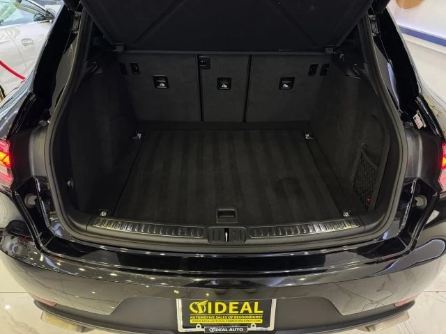 2021 Porsche Macan - Image 25 of 31