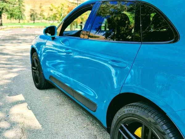 2021 Porsche Macan - Image 10 of 18