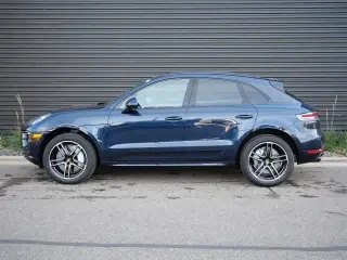 2021 Porsche Macan Turbo - Image 2 of 4