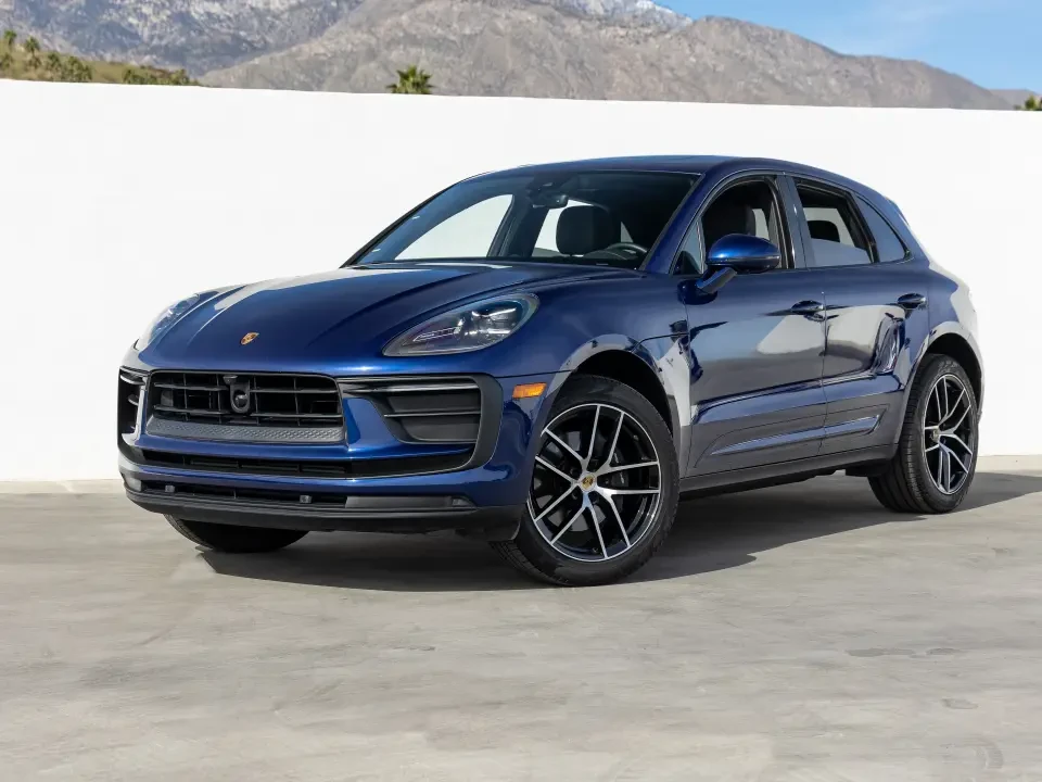 2021 Porsche Macan Turbo - Image 8 of 9