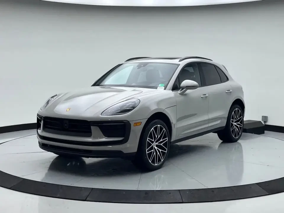 2021 Porsche Macan Turbo - Image 11 of 12