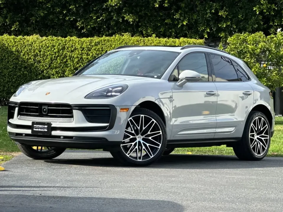 2021 Porsche Macan Turbo - Image 10 of 12