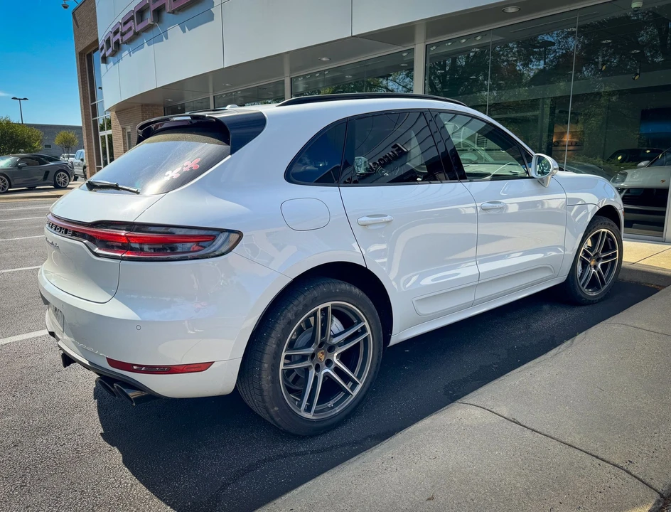 2021 Porsche Macan Turbo - Image 2 of 4