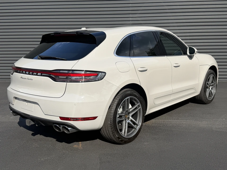 2021 Porsche Macan Turbo - Image 8 of 31