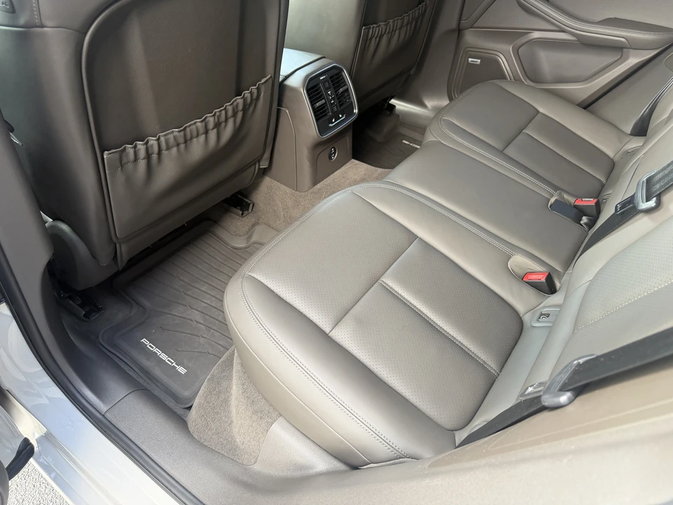 2021 Porsche Macan Turbo - Image 13 of 31