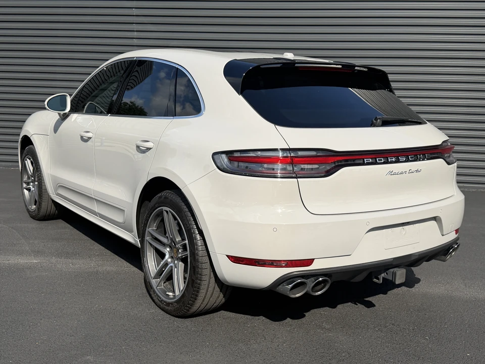 2021 Porsche Macan Turbo - Image 2 of 31