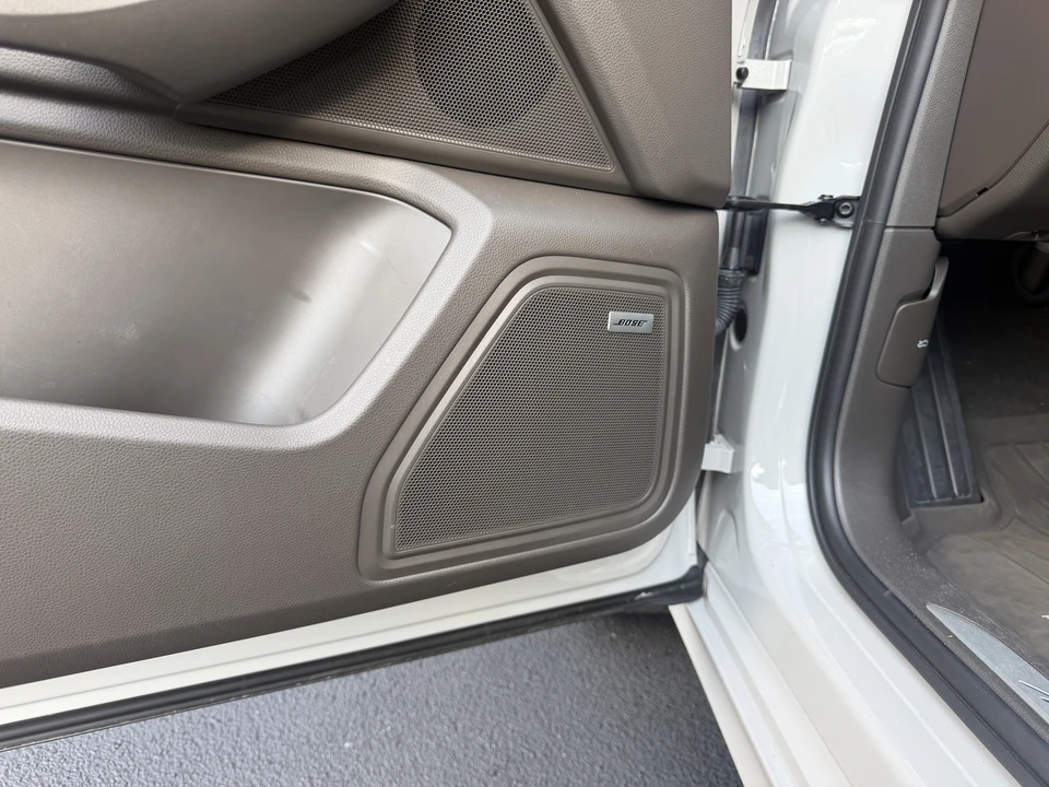 2021 Porsche Macan Turbo - Image 20 of 31