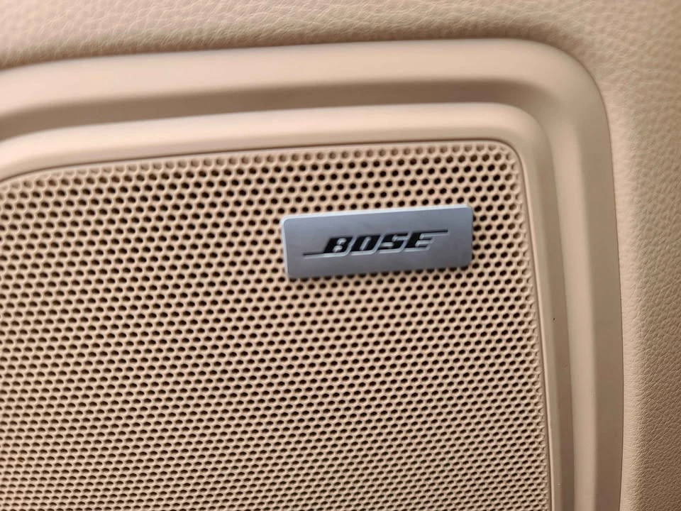 2021 Porsche Macan Turbo - Image 13 of 19