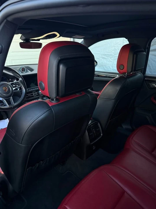 2021 Porsche Macan Turbo - Image 2 of 2