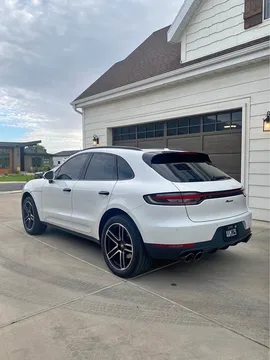 2021 Porsche Macan Turbo Sport Utility 4D