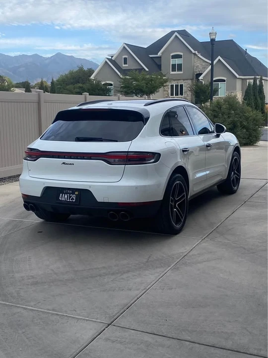 2021 Porsche Macan Turbo - Image 2 of 19