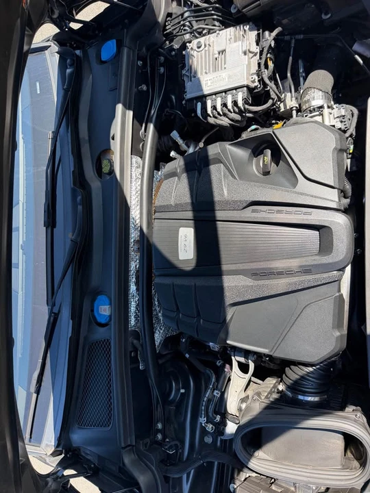 2021 Porsche Macan Turbo - Image 7 of 8