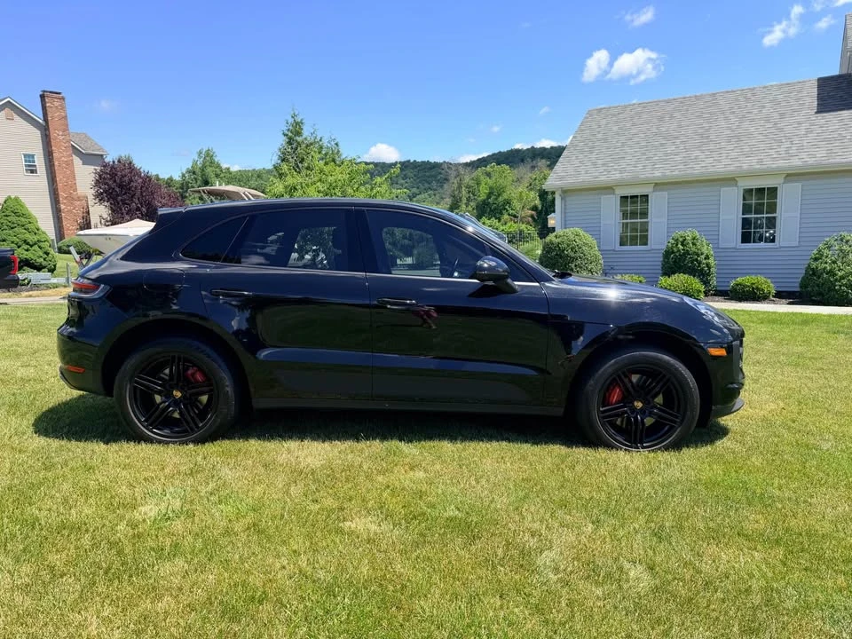 2021 Porsche Macan Turbo - Image 2 of 11